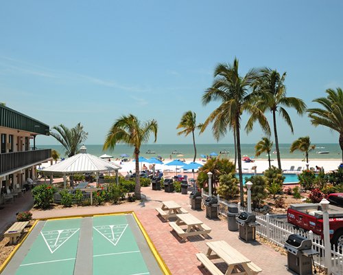 Estero Island Beach Club Details : Hopaway Holiday - Vacation and