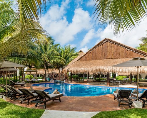 Casitas Royale