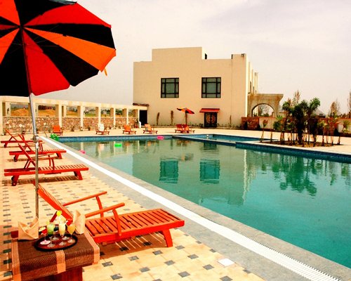 Cambay Golf Resort, Jamdoli