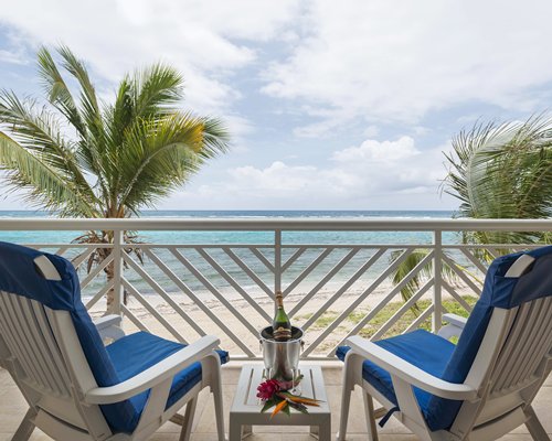 Divi Carina Bay Resort & Casino