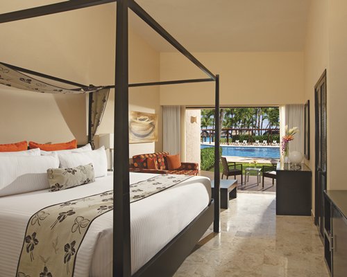 4 Night Dreams Puerto Aventuras Resort & Spa by UVC
