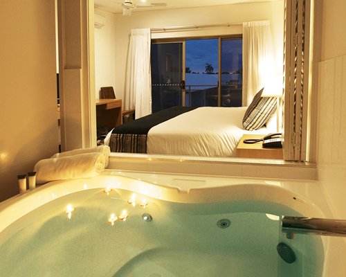 Oaks Broome- 4 Nights