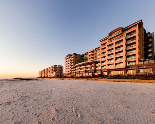 Oaks Plaza Pier - 4 Nights