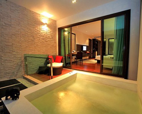 Wyndham Sea Pearl Resort Phuket - 4 Nights