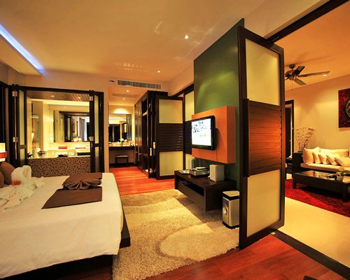 Wyndham Sea Pearl Resort Phuket - 4 Nights