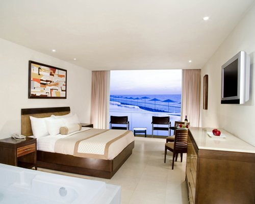 Hard Rock Hotel Cancun - all inclusive (2 adults)