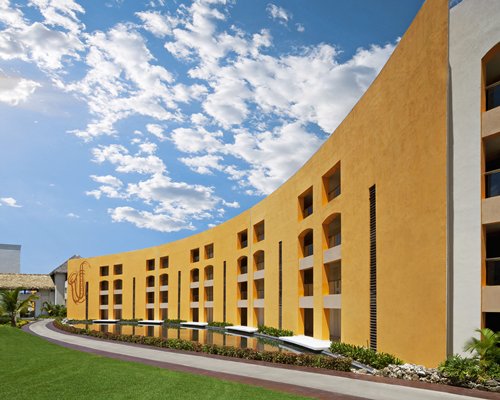 Hard Rock Hotel & Casino Punta Cana 5NT