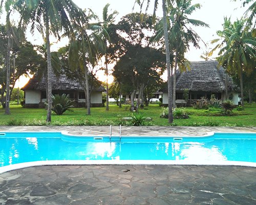 Watamu Tropical Resort Details : Hopaway Holiday - Vacation and Leisure ...